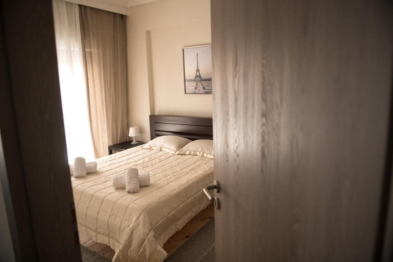 Markopoulosapartments Nea Moudania Eksteriør billede